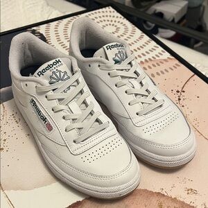 Reebok women’s club C 85 shoes